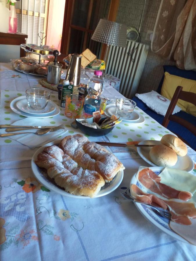 Bed & Breakfast La Rosa Rossa Cagli Zewnętrze zdjęcie